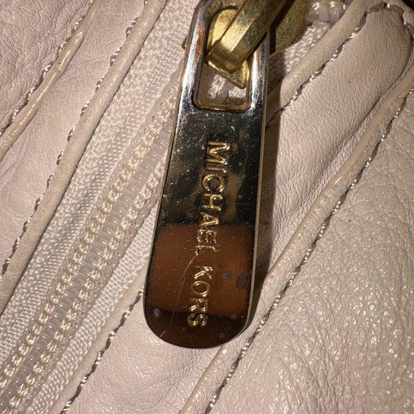 Michael Kors East West Leather Tote - Picture 3 of 8